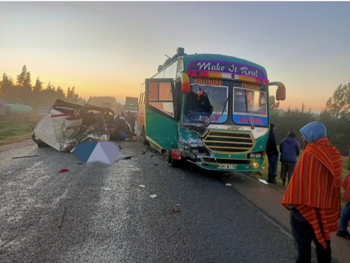 Four killed in a fatal Road accident along Eld-Naks Rd.