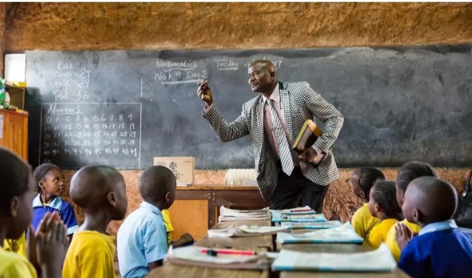 Unlocking the Role and Salaries of Curriculum Support Officers in Education: A Comprehensive Overview.