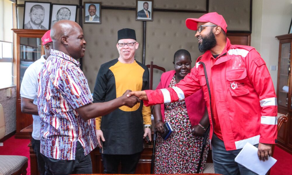 Dr Mwaura, Gov't Spokesperson, Leads Relief Efforts in Flood-Stricken Nyanza Region