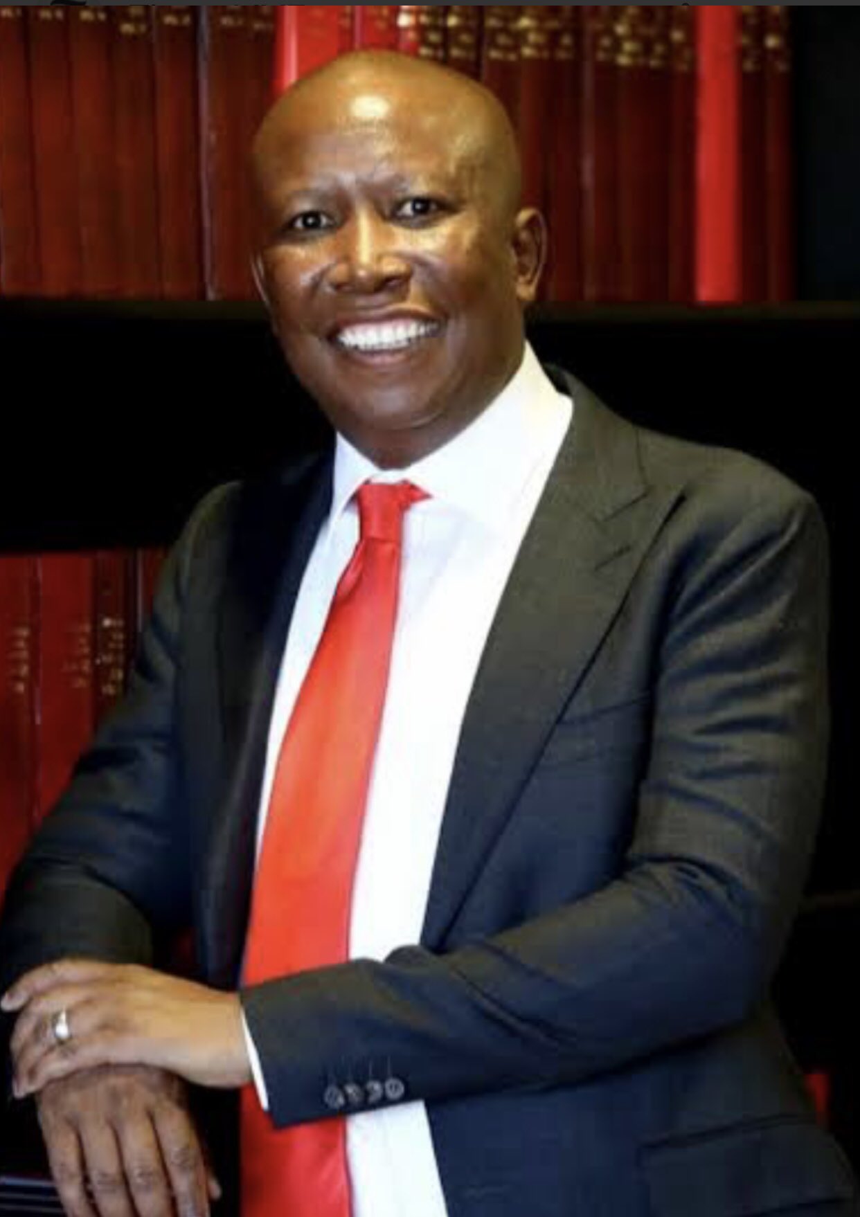 Julius Malema and the EFF's Surprising Turn: Embracing Ramaphosa Amid Political Tensions.