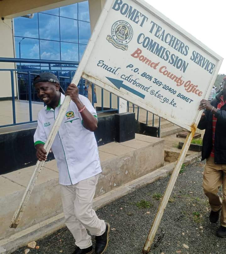 KUPPET Teachers in Bomet Vandalize TSC Billboard During Strike