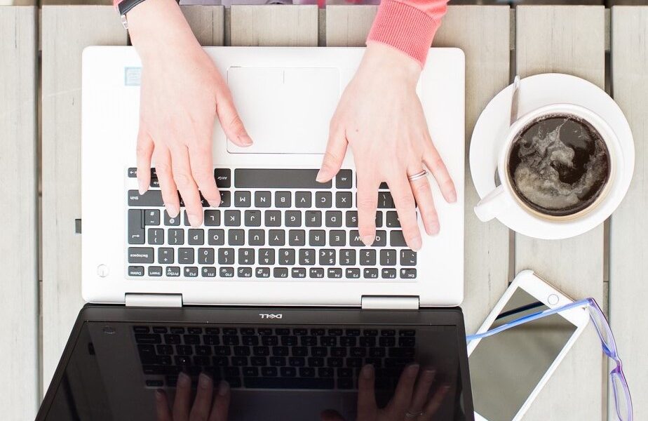 Blogging Jobs in Kenya: A Beginner’s Guide for 2025