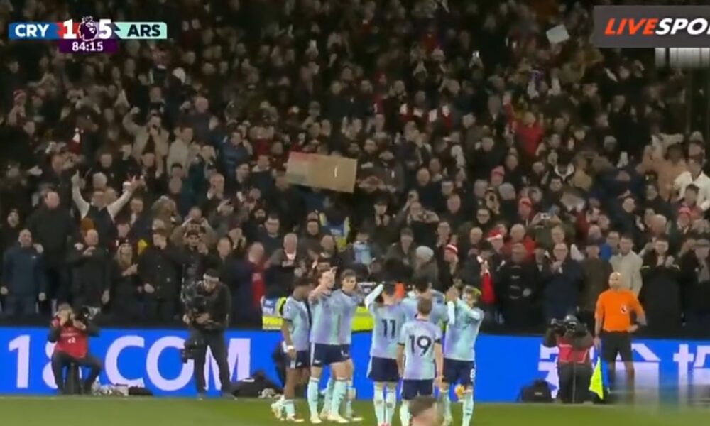 Arsenal Thrash Palace 5-1 in Style