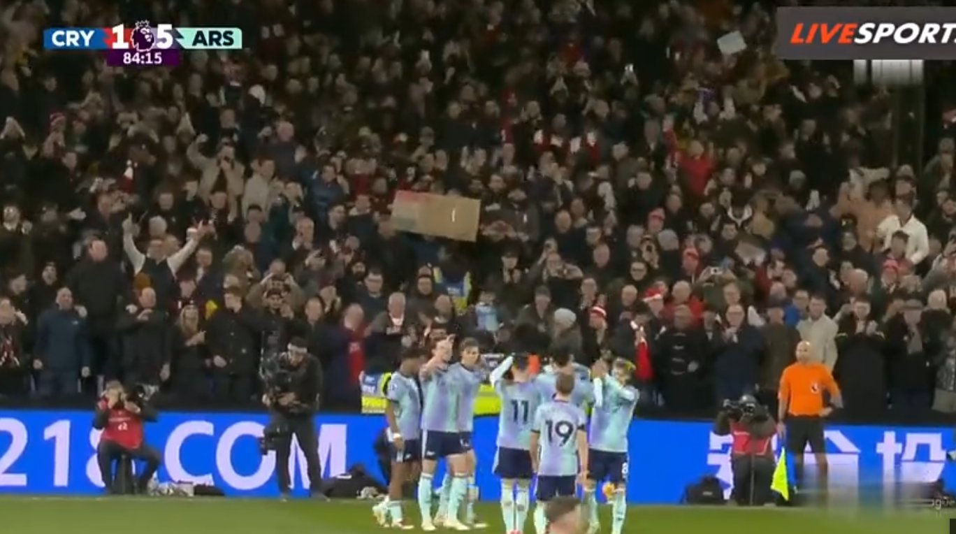 Arsenal Thrash Palace 5-1 in Style