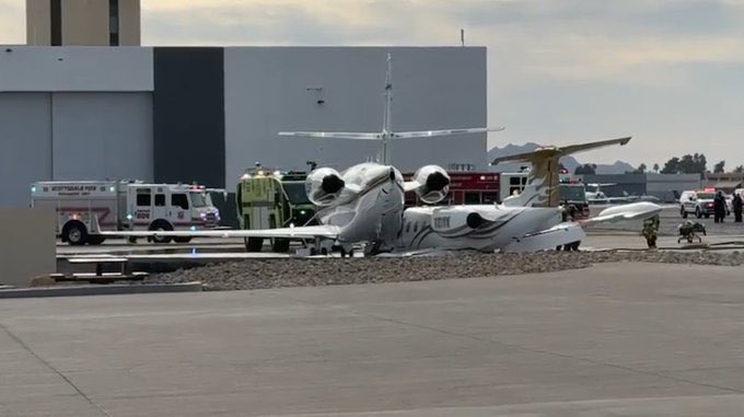 Vince Neil’s Jet Crash at Scottsdale Airport Leaves 1 Dead, 4 Injured